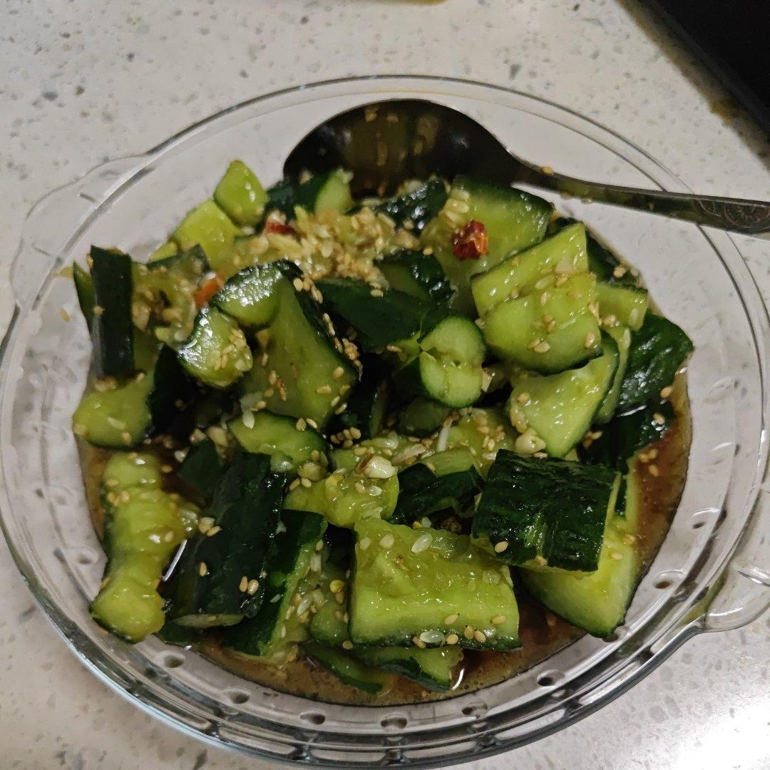 🌈酸酸辣辣巨开胃～超过瘾的凉拌黄瓜