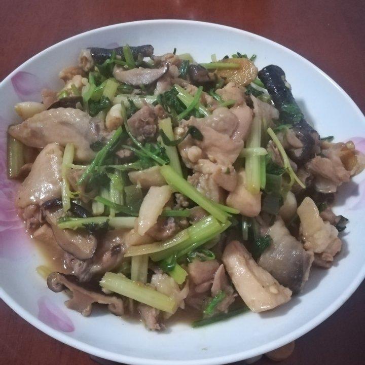 冬菇焖鸡