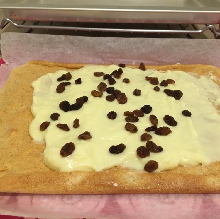 材料最简单的【低卡蛋糕卷】卡仕达戚风卷