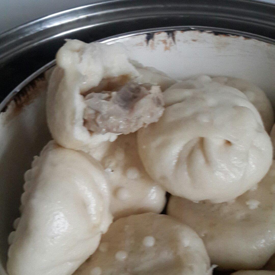 鲜美多汁的洋葱牛肉包子