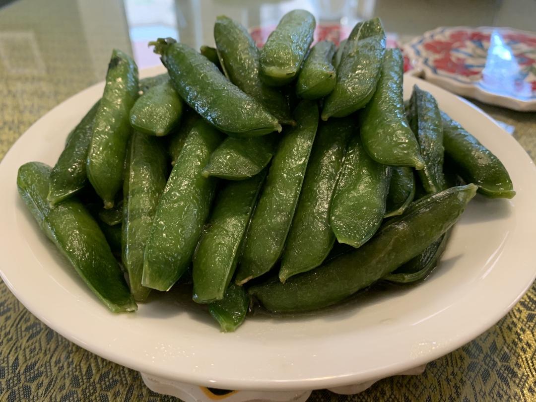 一口春天：水煮豌豆荚