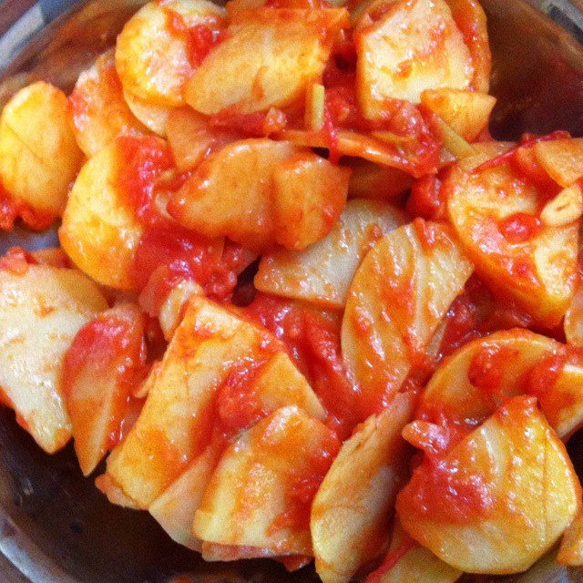 蒜香番茄炒土豆片