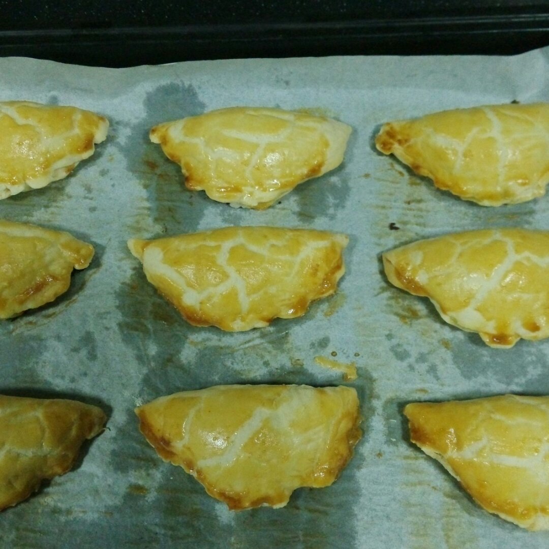 薄如蝉翼的中式酥皮——玫瑰鲜花饼