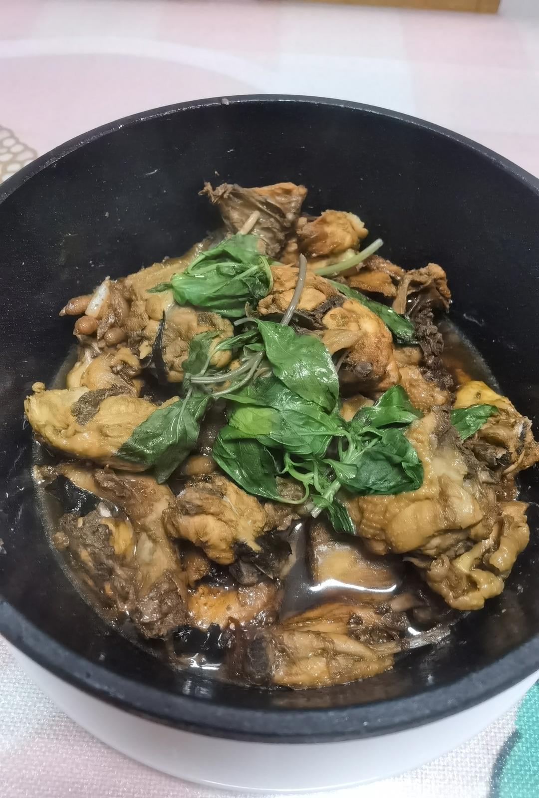 正宗台式三杯鸡（零失败！周围朋友全都赞不绝口！ 😁）