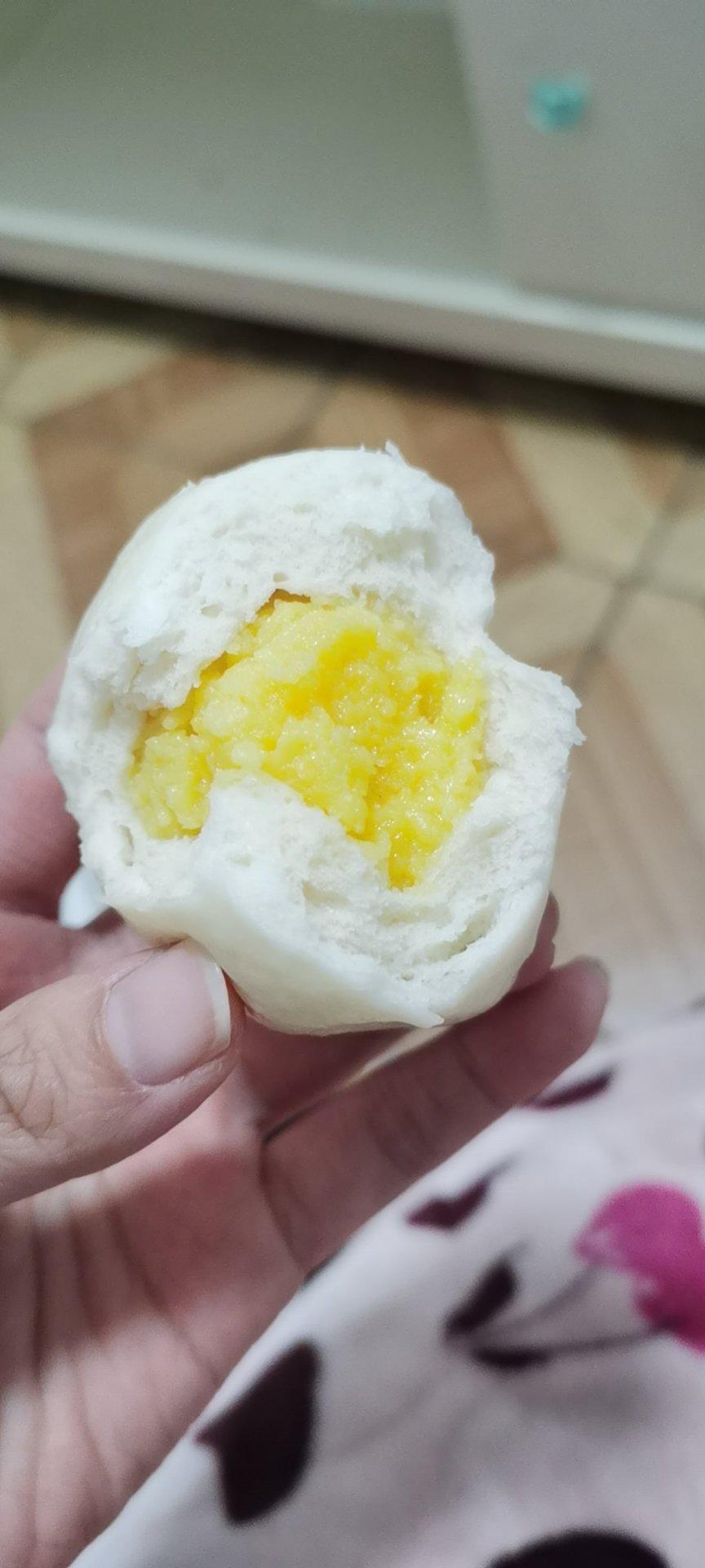 松软香甜的奶黄包，很快就可以搞定。