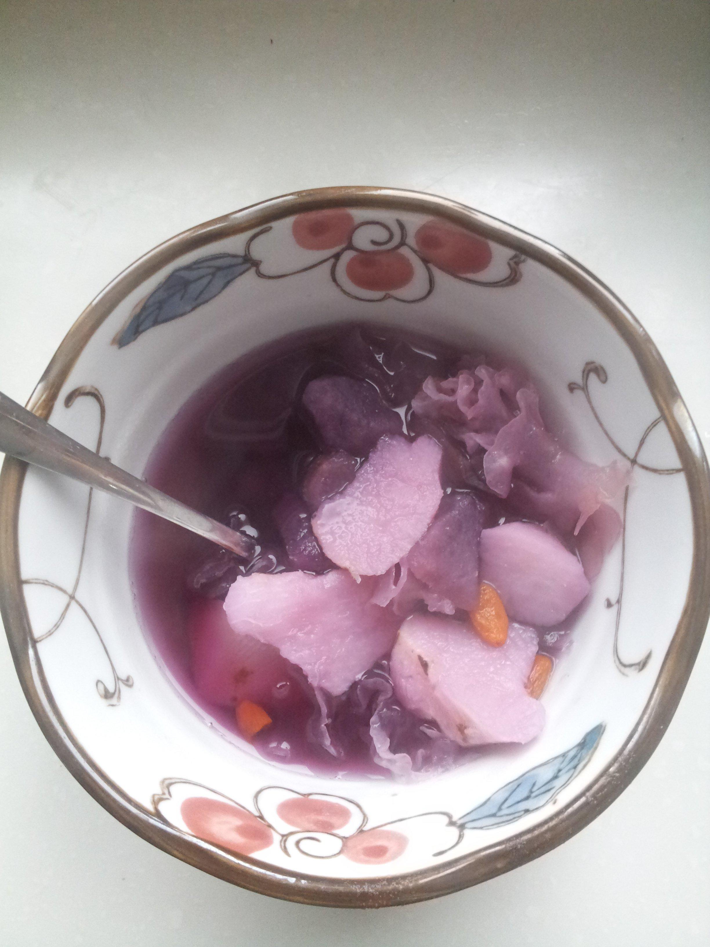 紫薯山药银耳枸杞甜蜜汤的做法