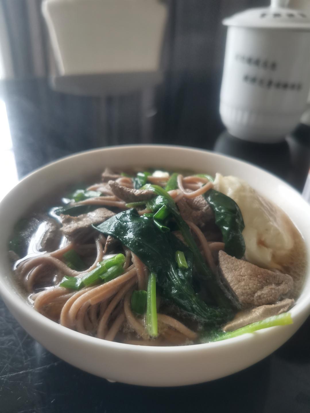 猪肝菠菜面
