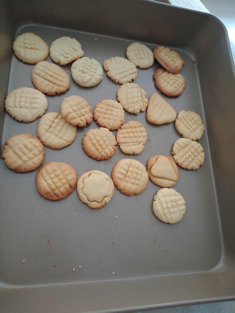 牛奶饼干