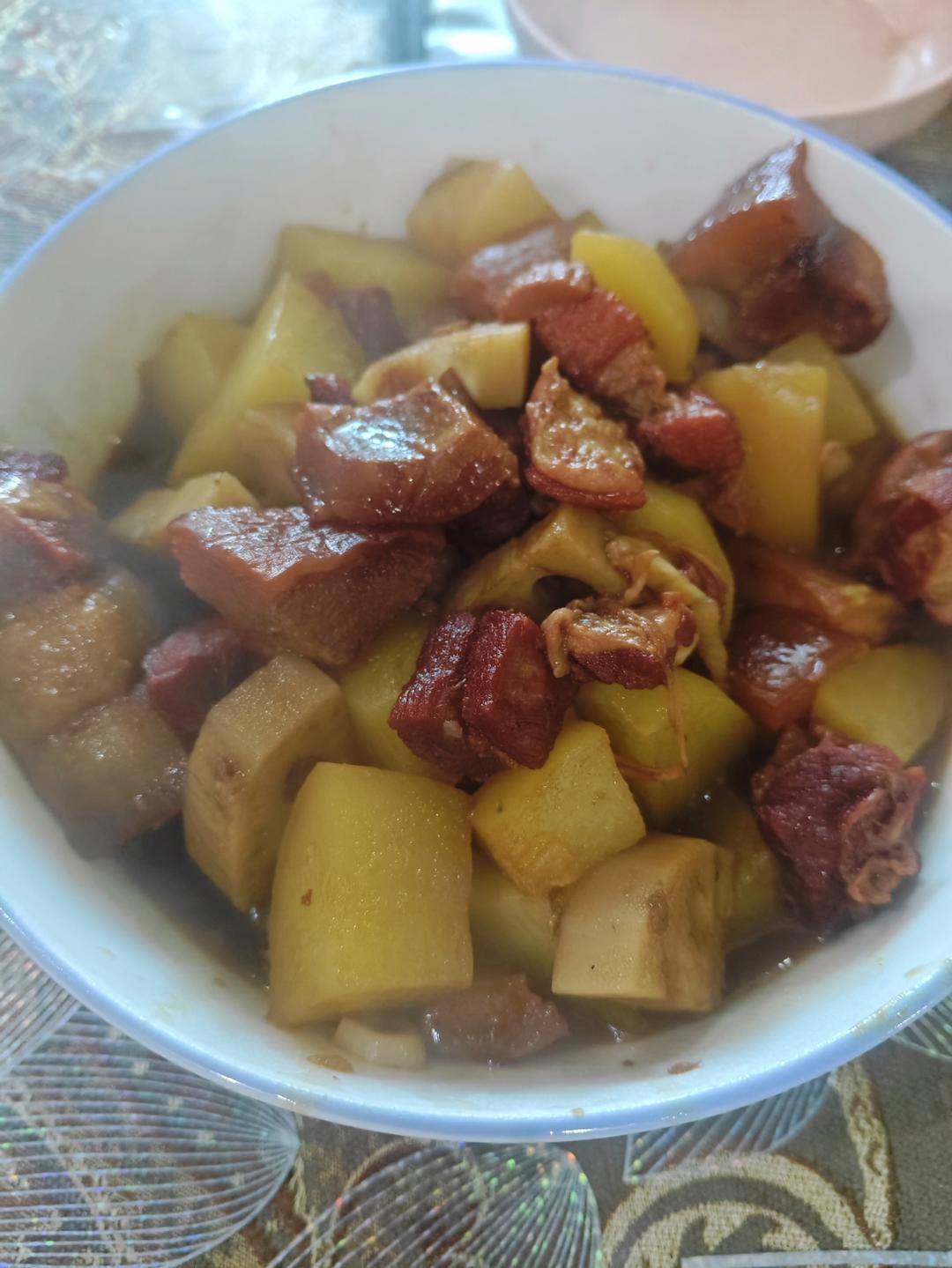 红烧肉炖土豆（丝毫不腻）