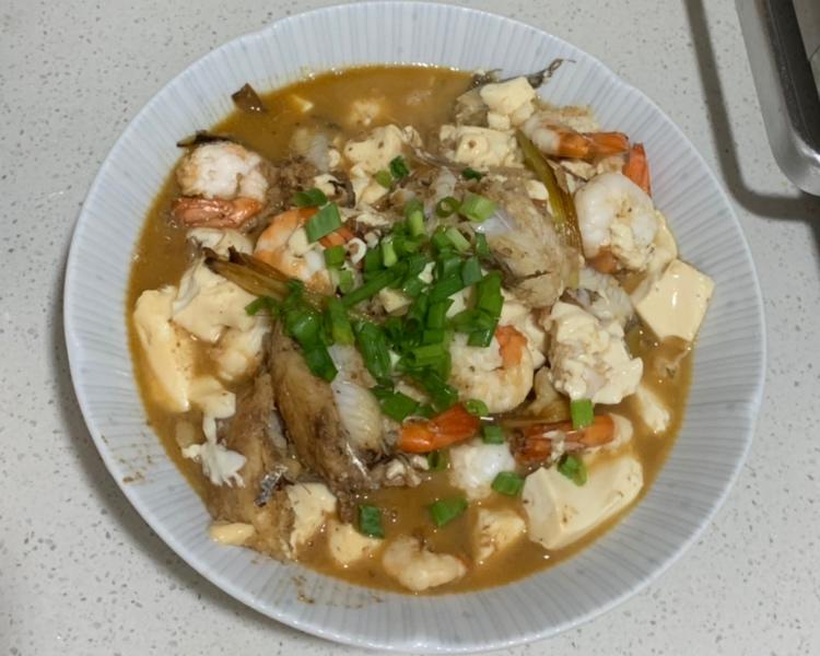 豆腐鱼烧豆腐罗氏虾的做法