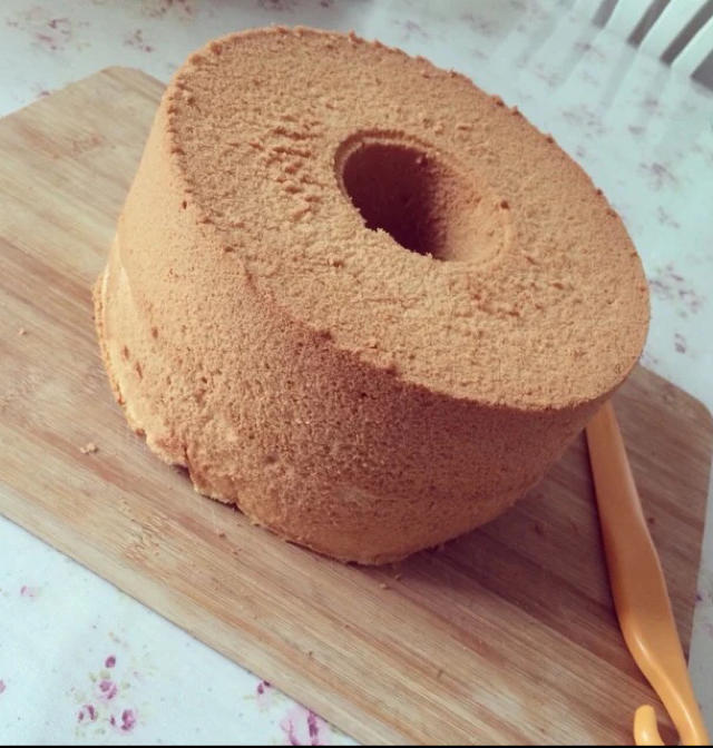 两蛋烟囱戚风蛋糕