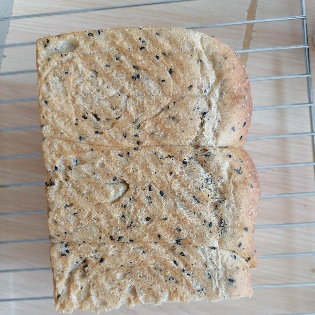 65%全麦吐司 王后粗麸/粗粒全麦粉 无奶低糖低油也可以很松软的粗粒全麦吐司