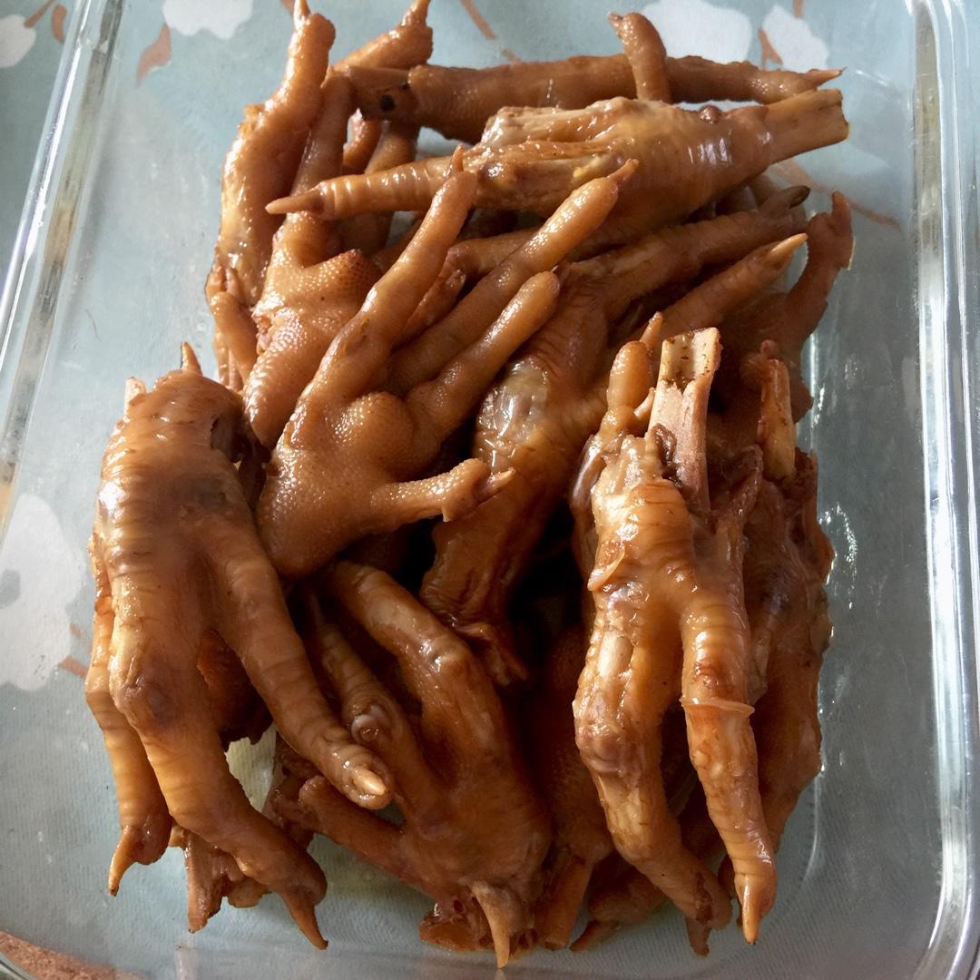 卤鸡爪子