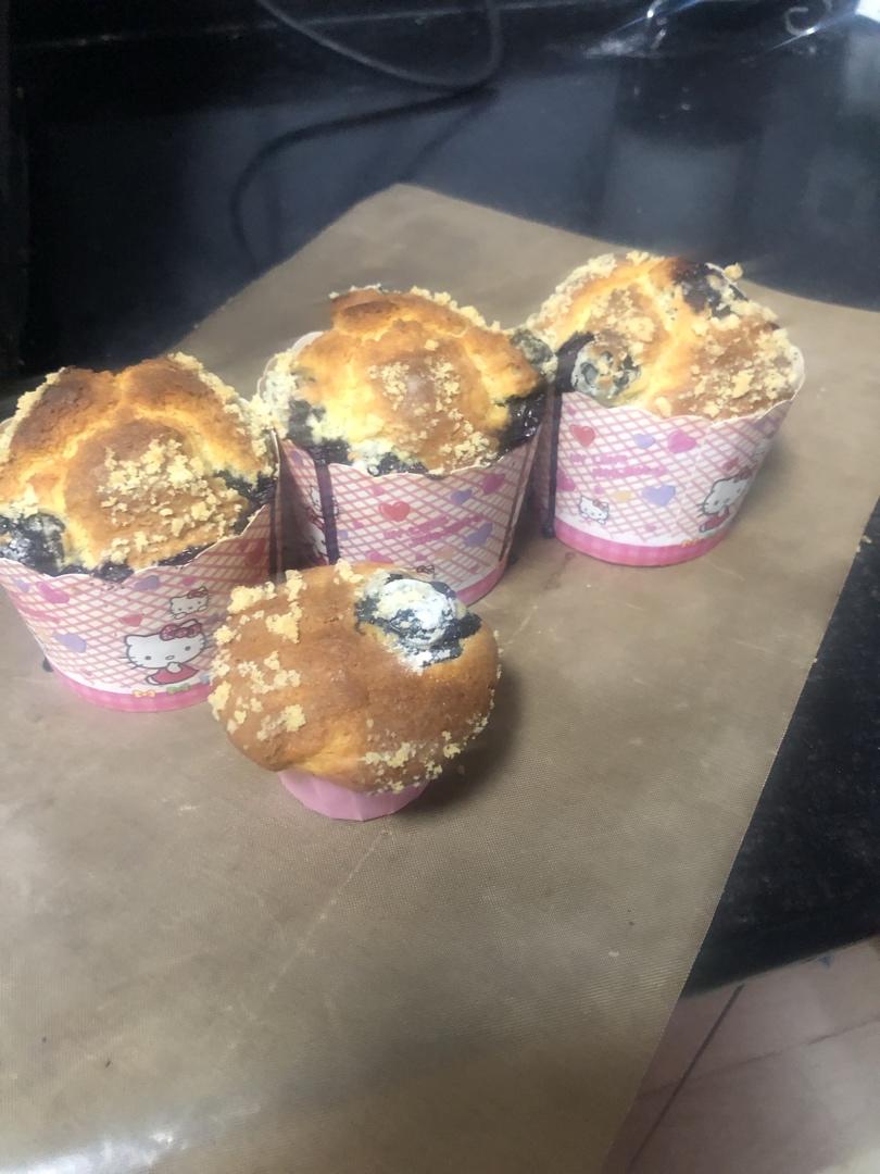 【爆浆蓝莓玛芬蛋糕】搅和几下就爆浆了～Blueberry Muffins～ | Q BAKE