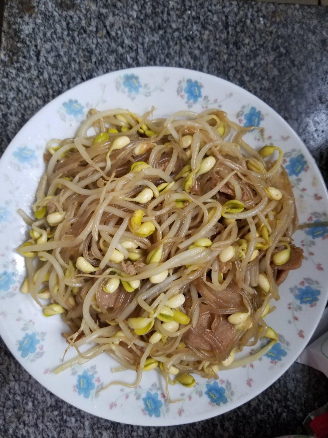黄豆芽炒粉条