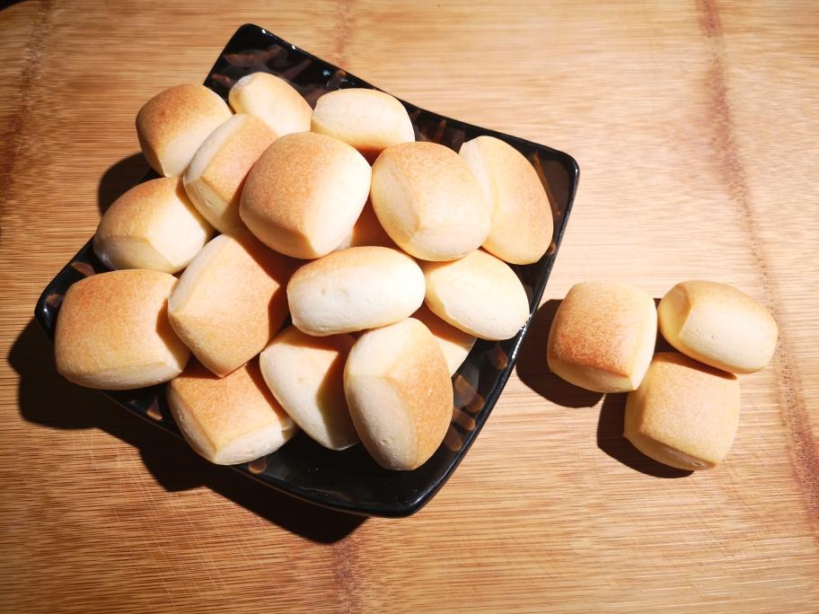 牛奶小方面包，奶墩墩🍞