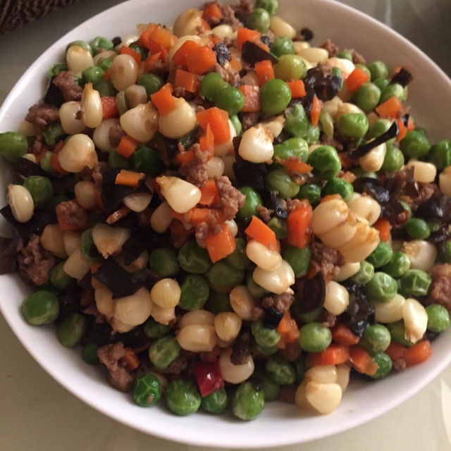 肉沫青豆玉米胡萝卜丁