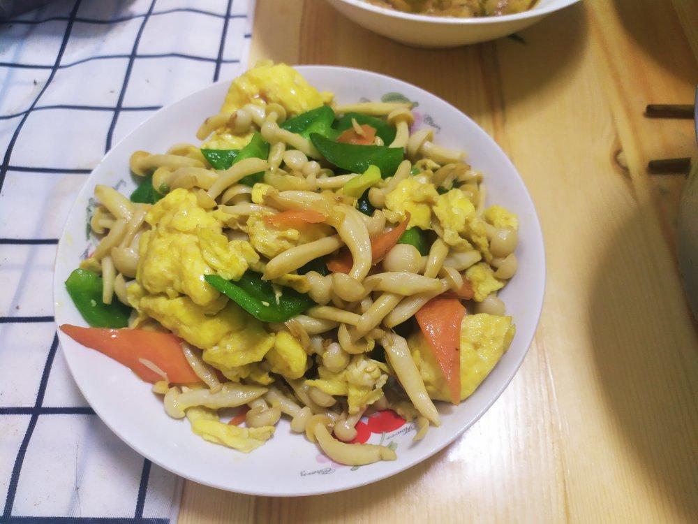 白玉菇炒鸡蛋