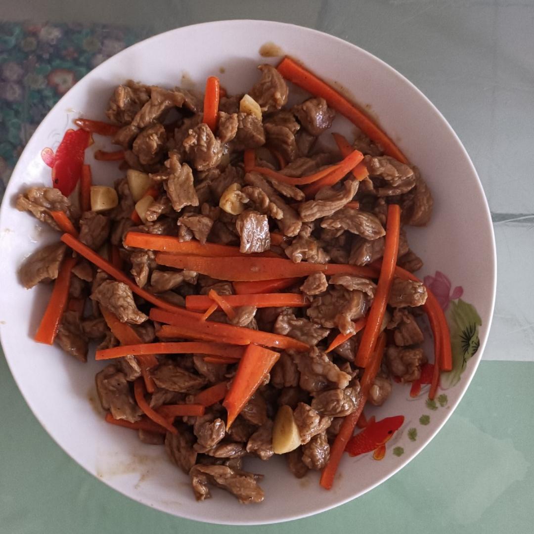 好吃到舔盘的蒜香黑椒牛肉粒