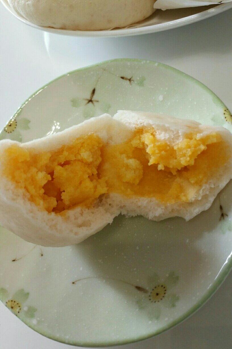 我家小妞初长成做的【流沙包】流心的包子,这样填馅一步到位!