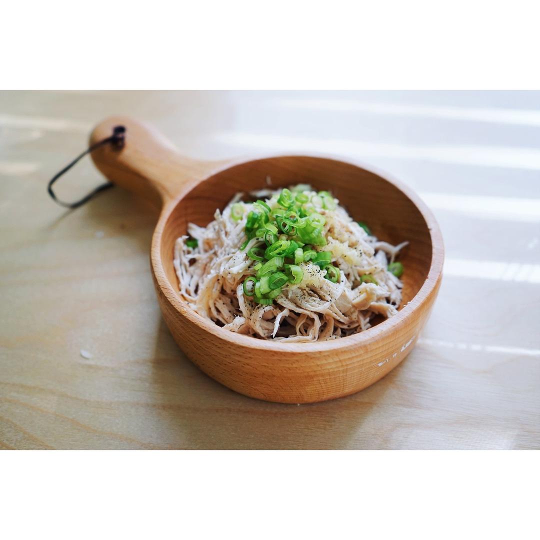 【健康三餐】泰式拌鸡丝+紫菜白菜汤