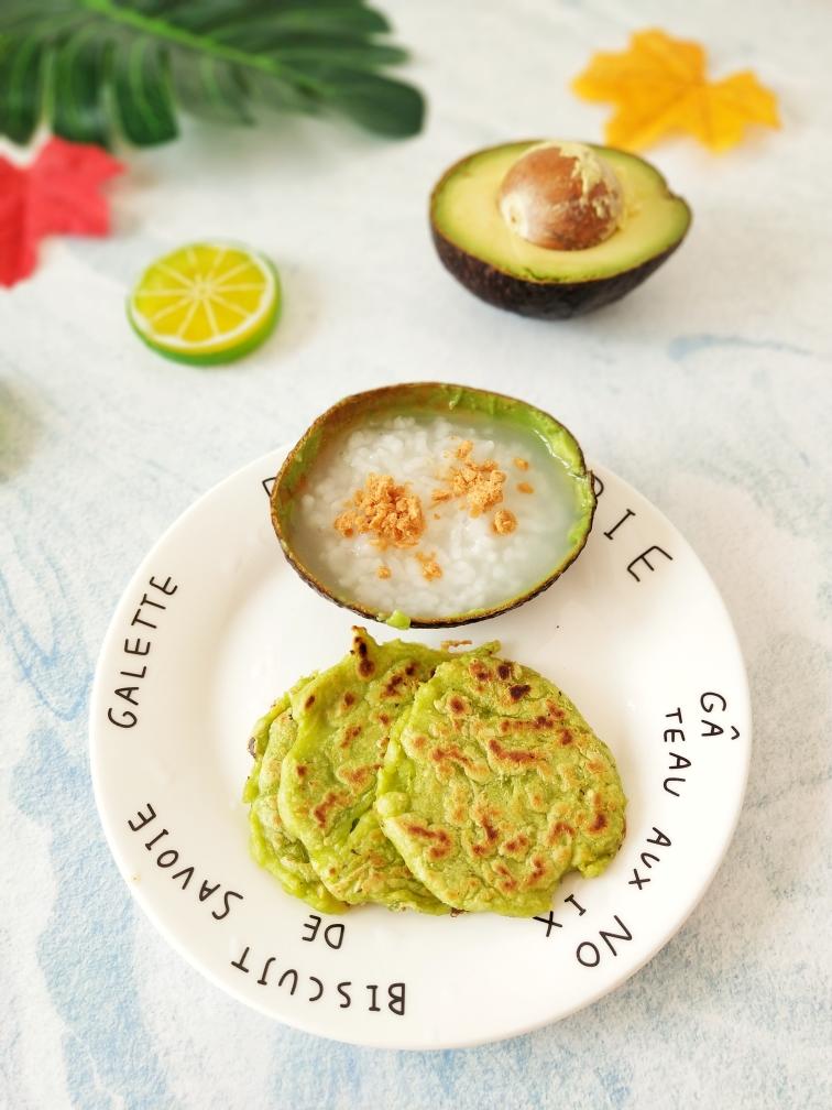 宝宝辅食:香蕉牛油果小软饼的做法
