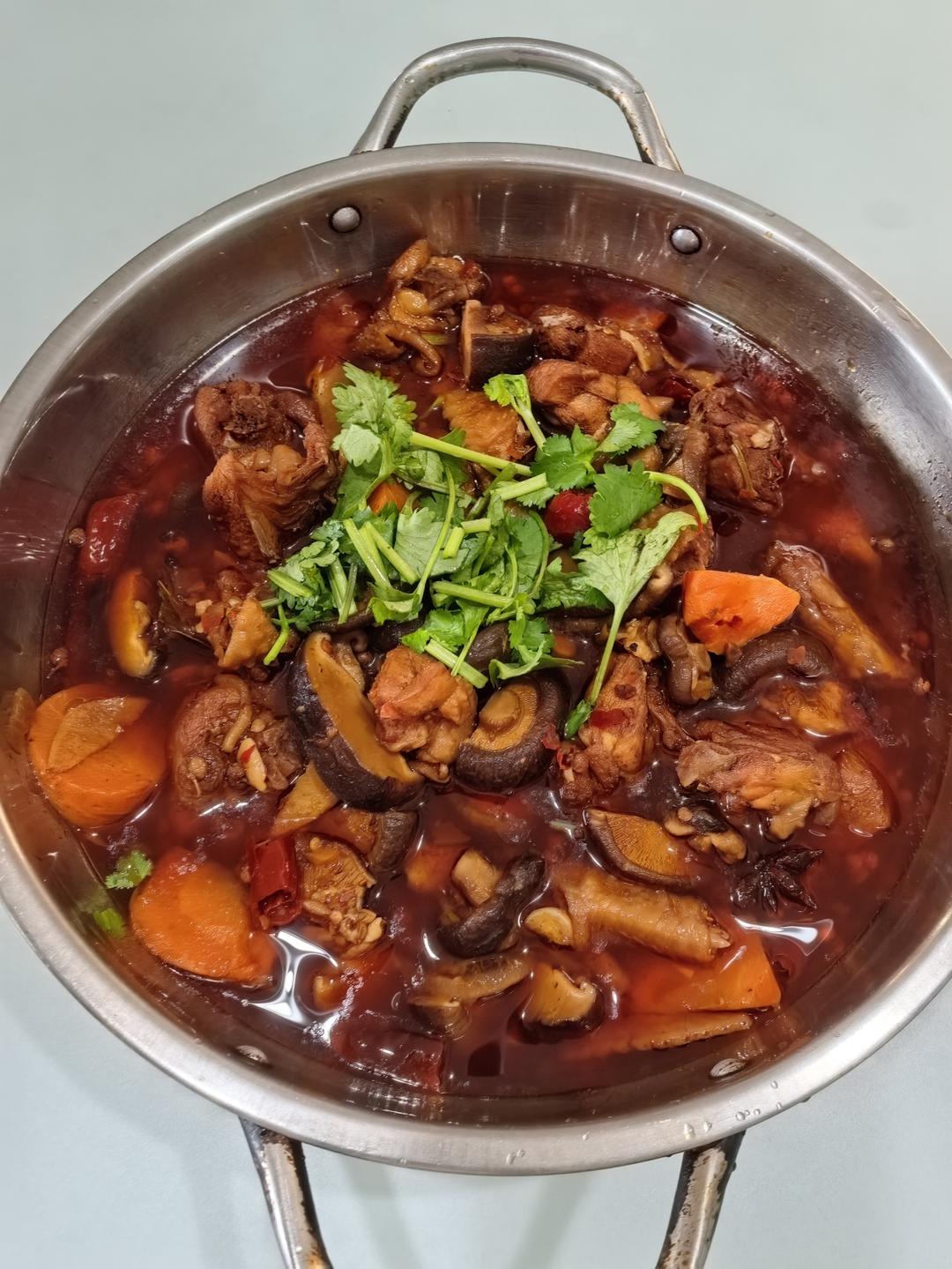 小鸡炖蘑菇
