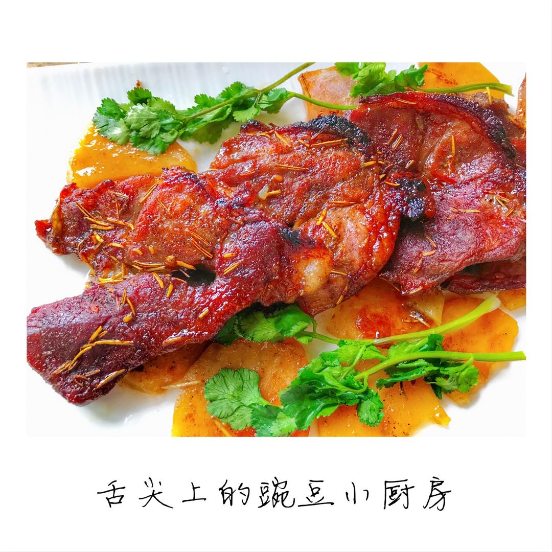 迷迭香原汁烤羊排