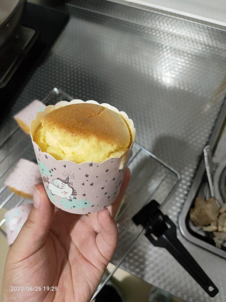 纸杯蛋糕 8寸戚风蛋糕的量