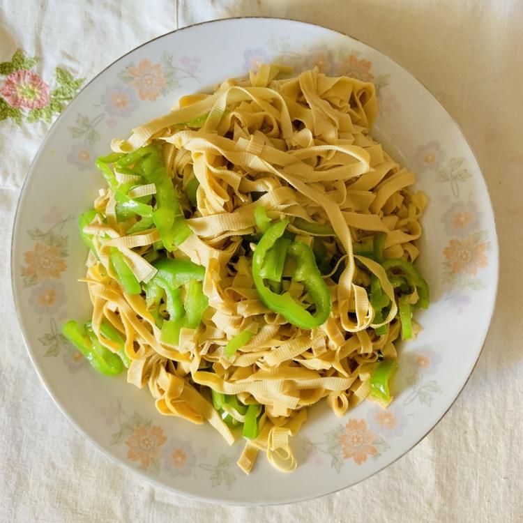 尖椒豆腐皮