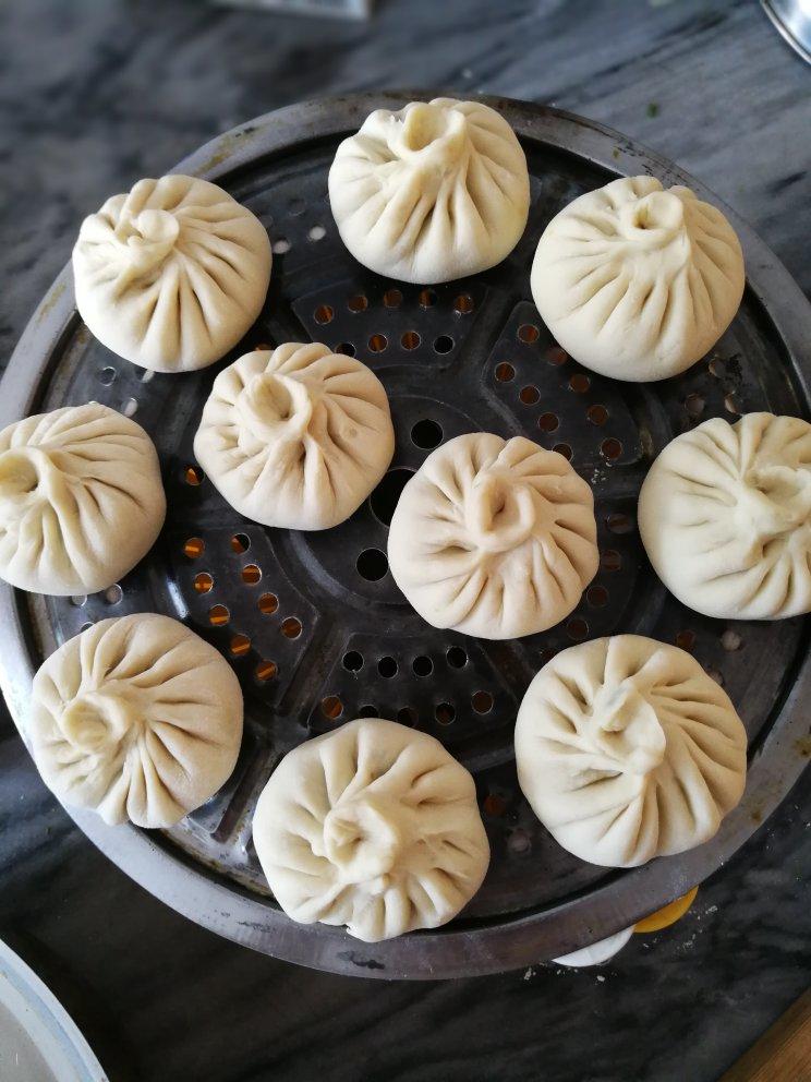 包出有褶子的包子