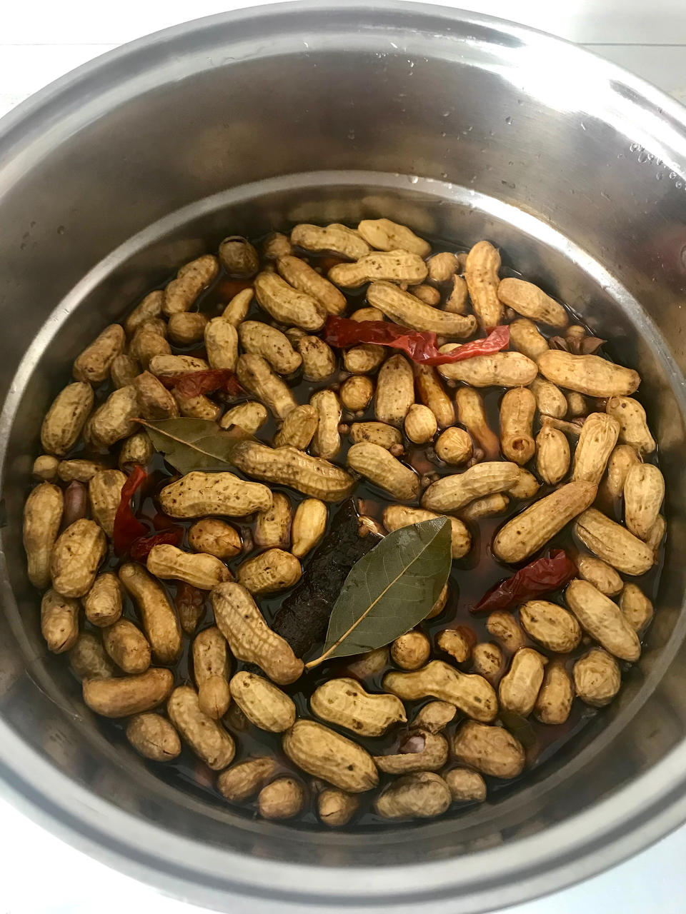 街边卤煮花生