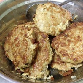 鸡蛋肉饼