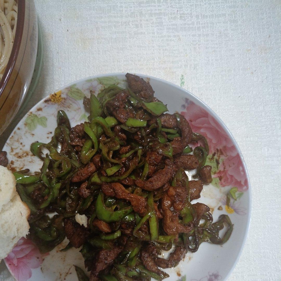 堂妈小厨——辣椒炒肉丝
