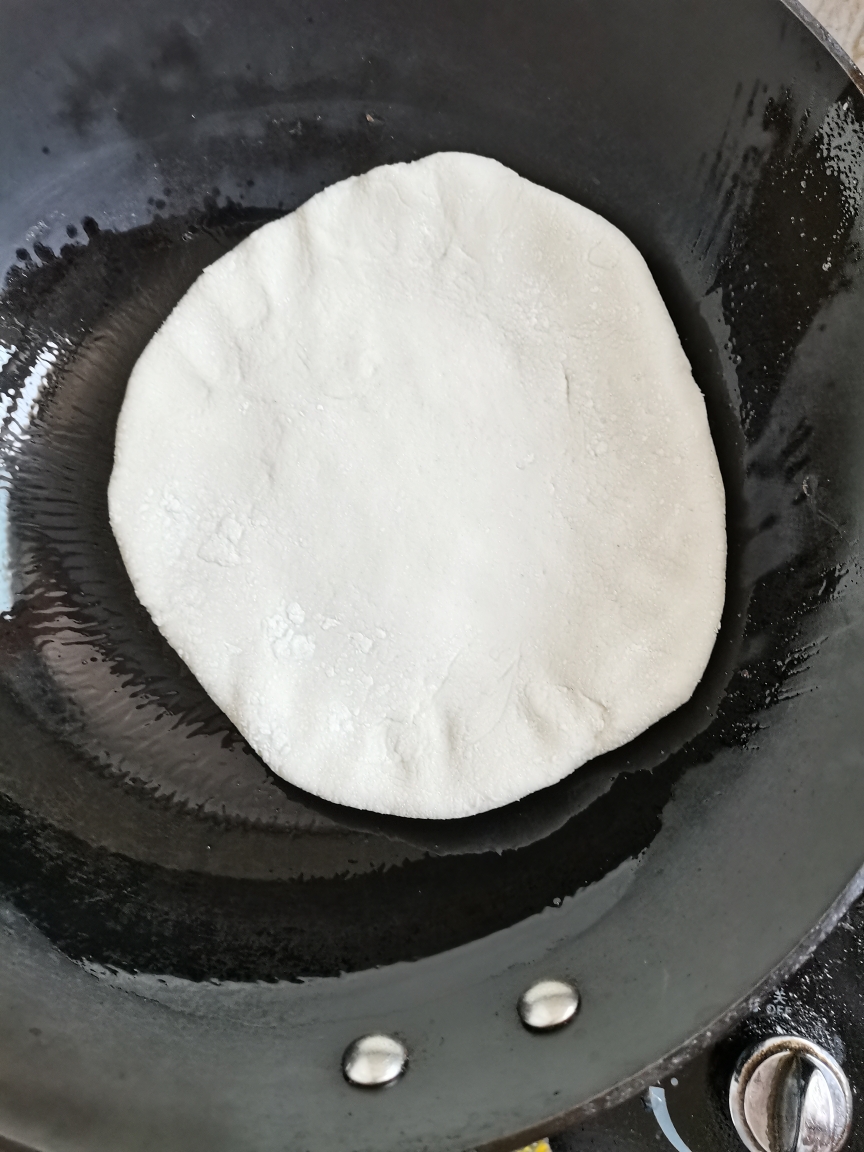 糯米香葱白糖卷的做法 步骤3