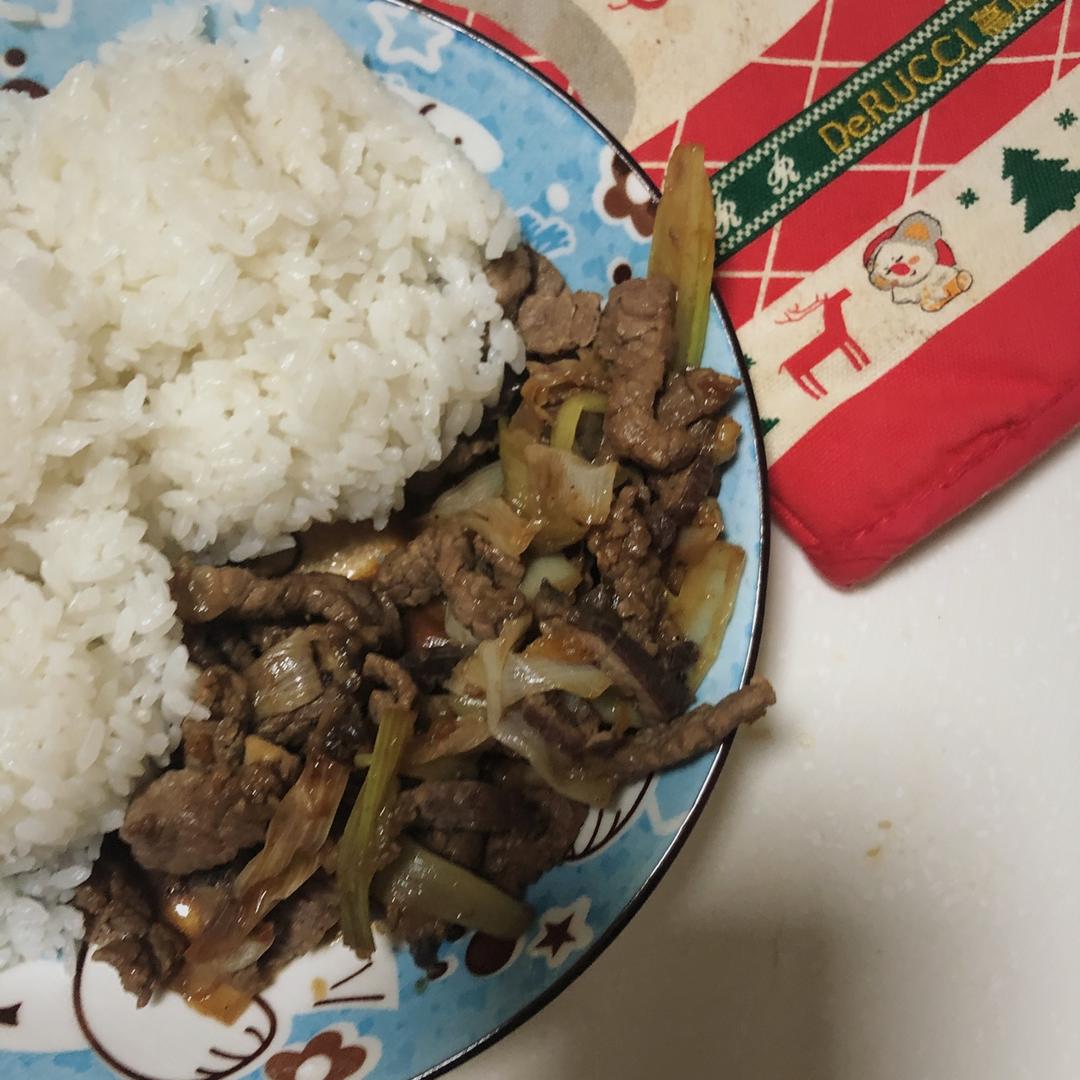 日式牛肉炒葱