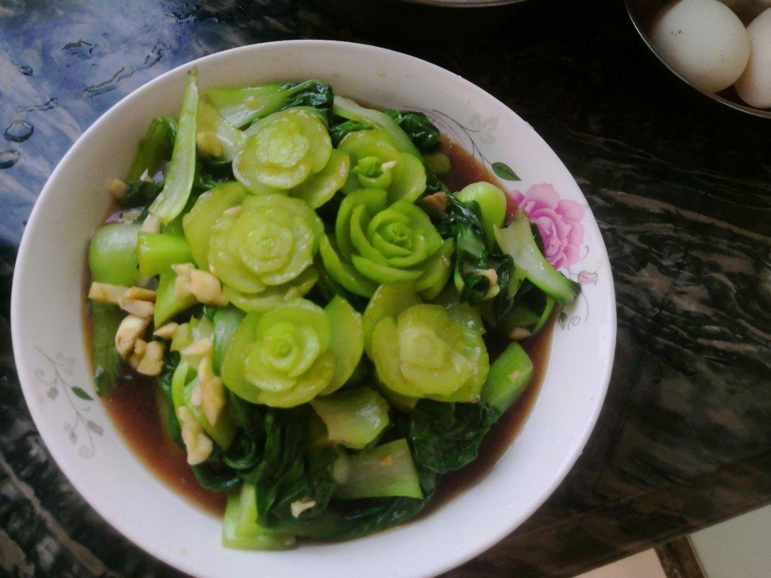 🌺玫瑰上海青，来自夏日的浓浓爱意🥬