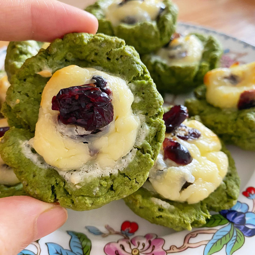 🍵抹茶蔓越莓冰乳酪司康