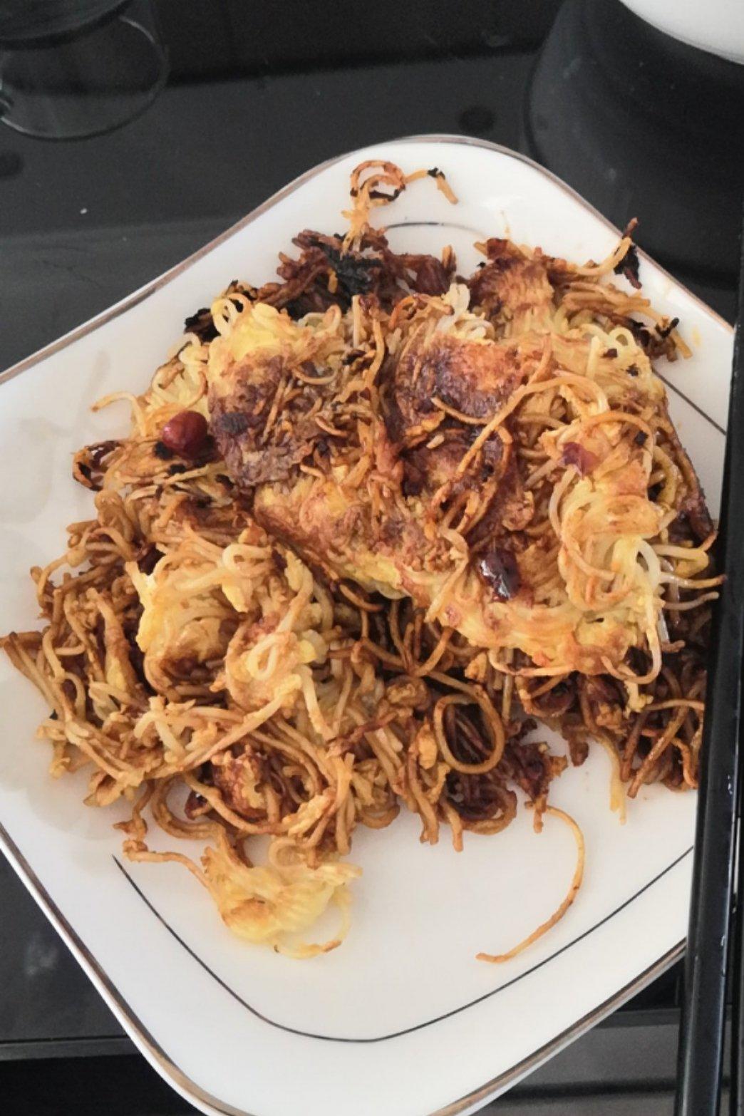 面条变身鸟巢蛋饼