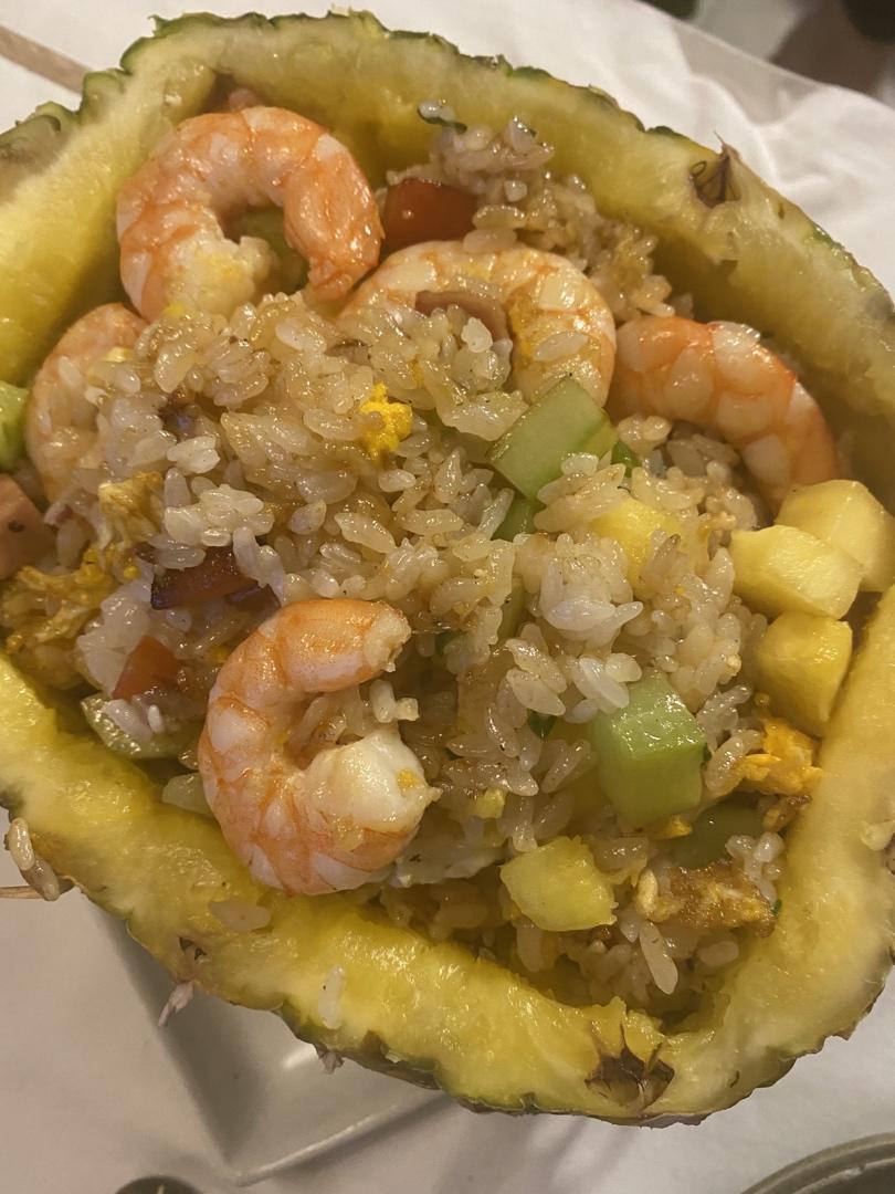 虾仁菠萝炒饭