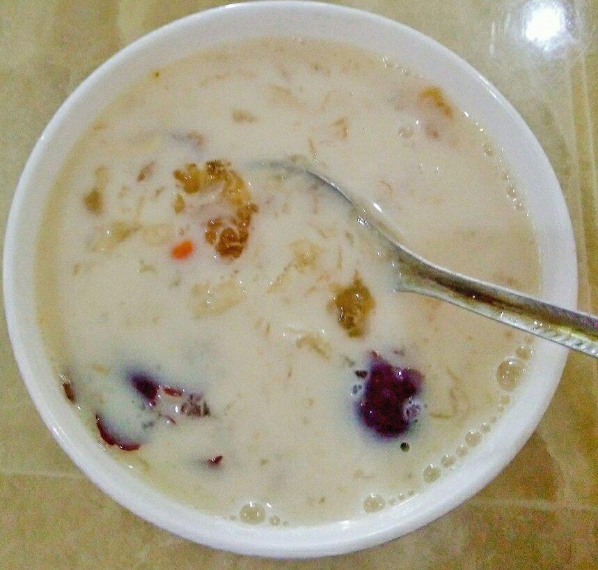 胜过100张面膜的牛奶桃胶糖水