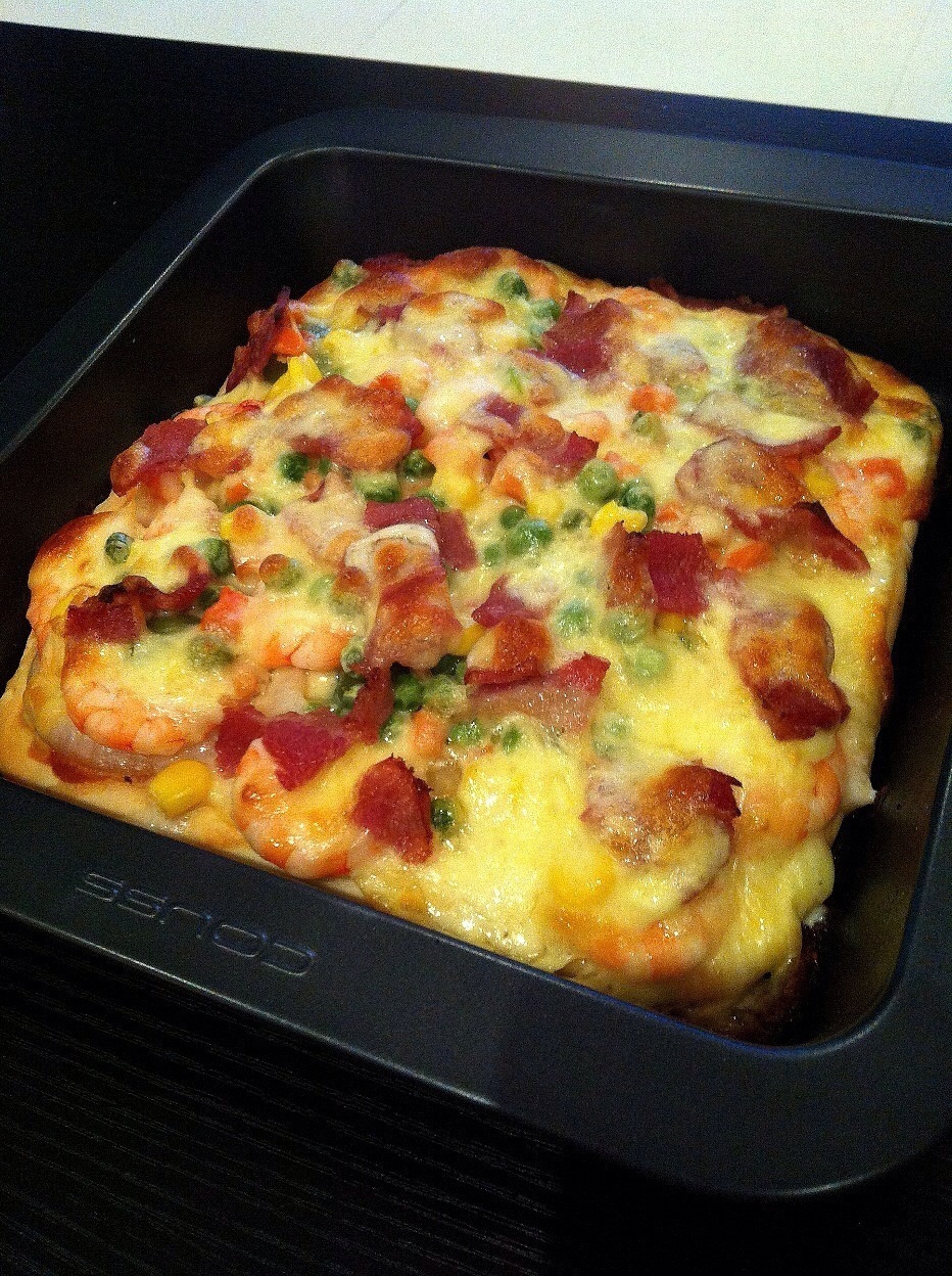 厚底鲜虾培根披萨