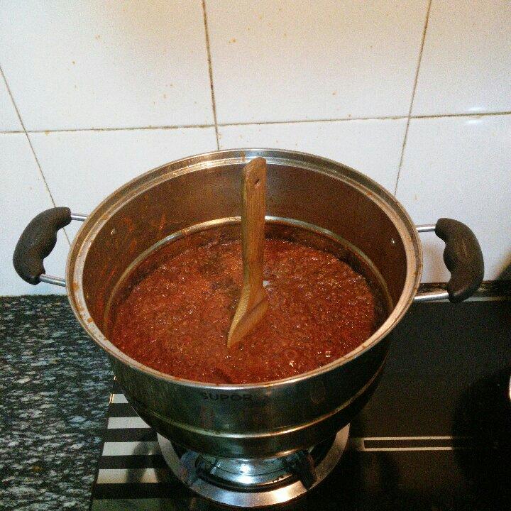 熬一锅意式肉酱，做尽你爱的美食。千层面~披萨~意面~咸派~you name it!