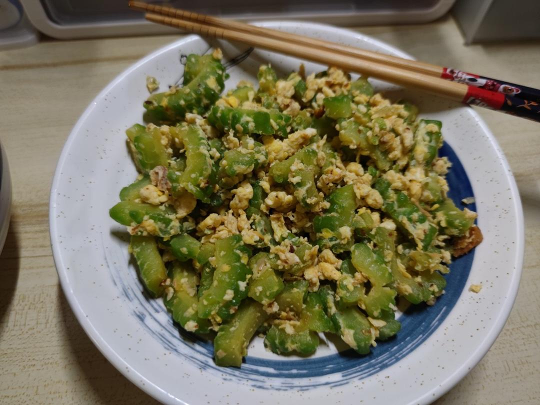 苦瓜炒鸡蛋
