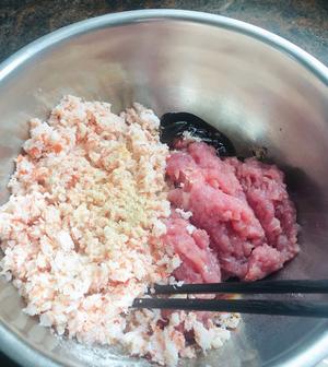 广东式煎虾肉饼的做法 步骤1