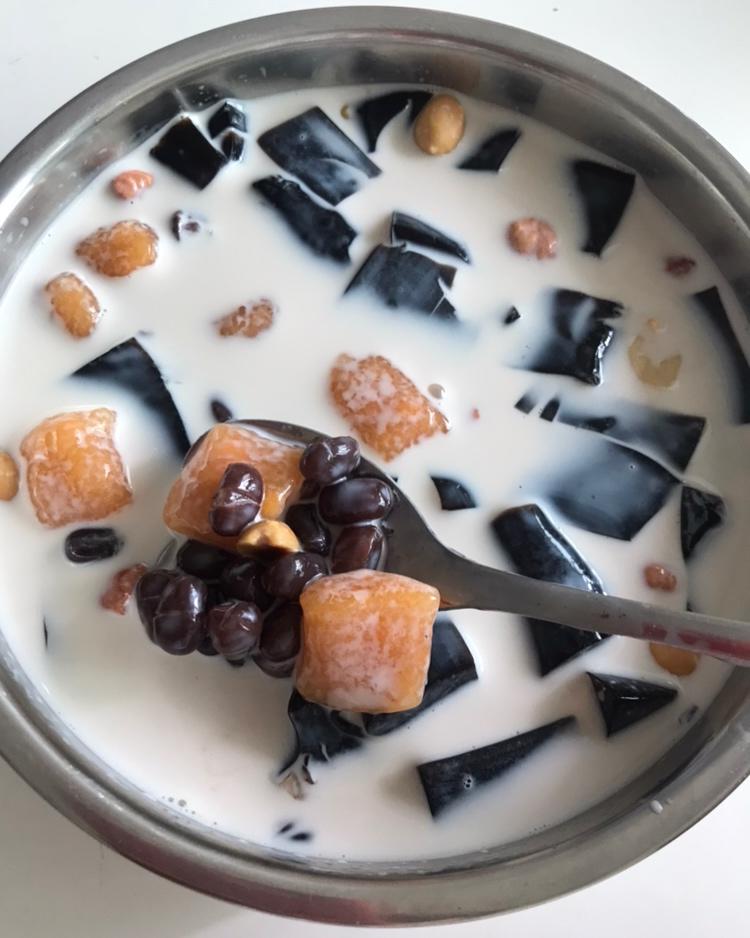 《Tinrry+》Q弹芋圆仙草冻