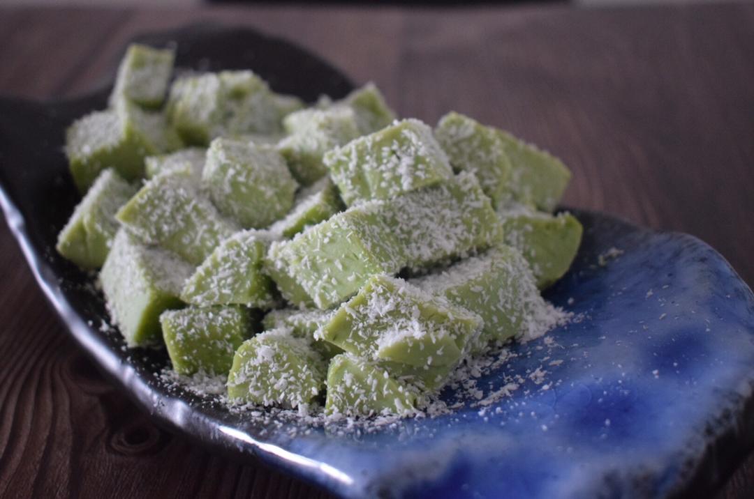 牛奶抹茶椰丝小方
