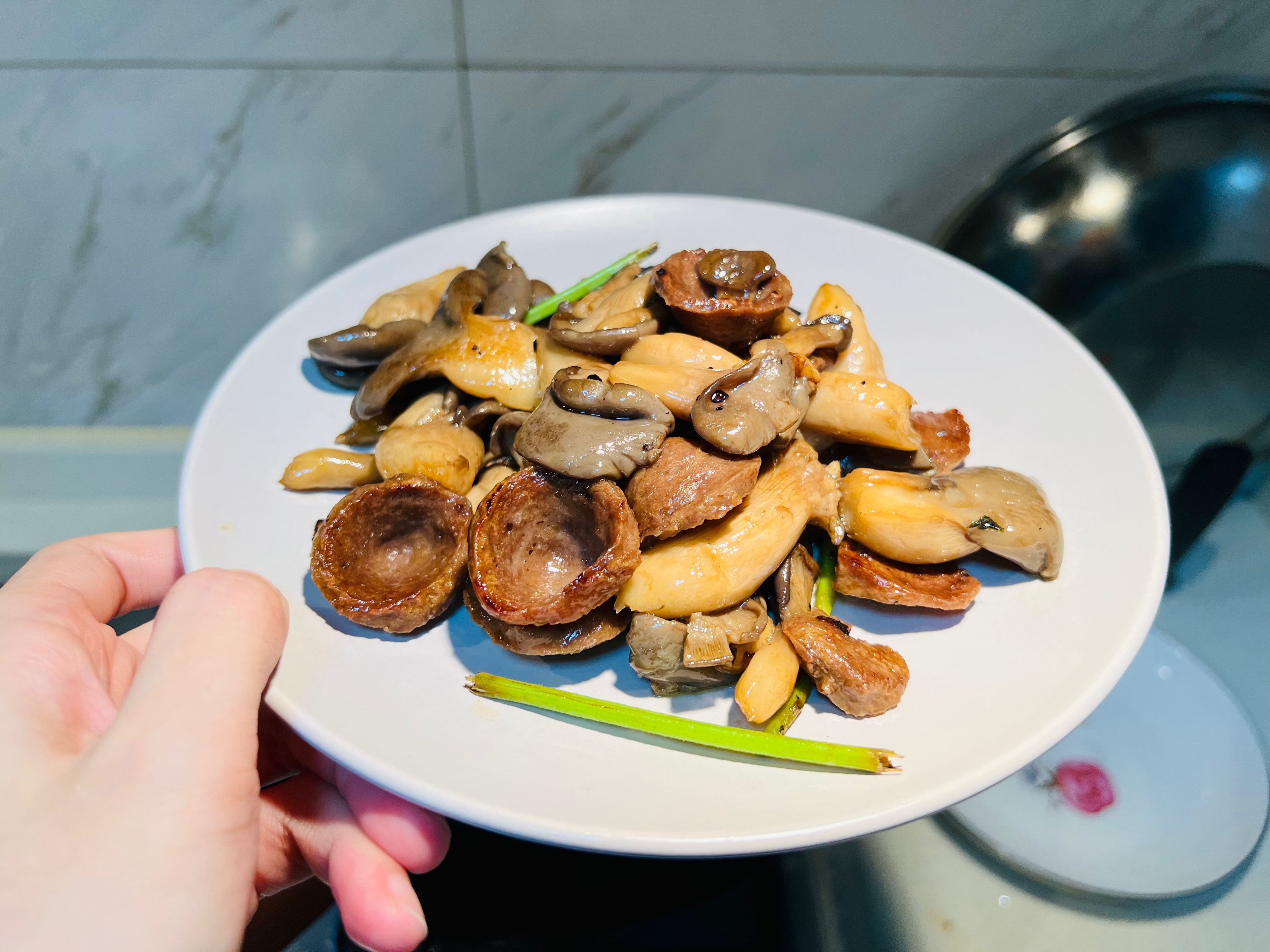 创意菜：紫苏秀珍菇的做法