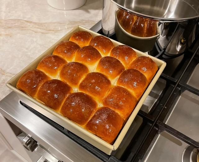 𝗙𝗔𝗠𝗢𝗨𝗦 万能软面包「Joshua Weissman主厨」的做法