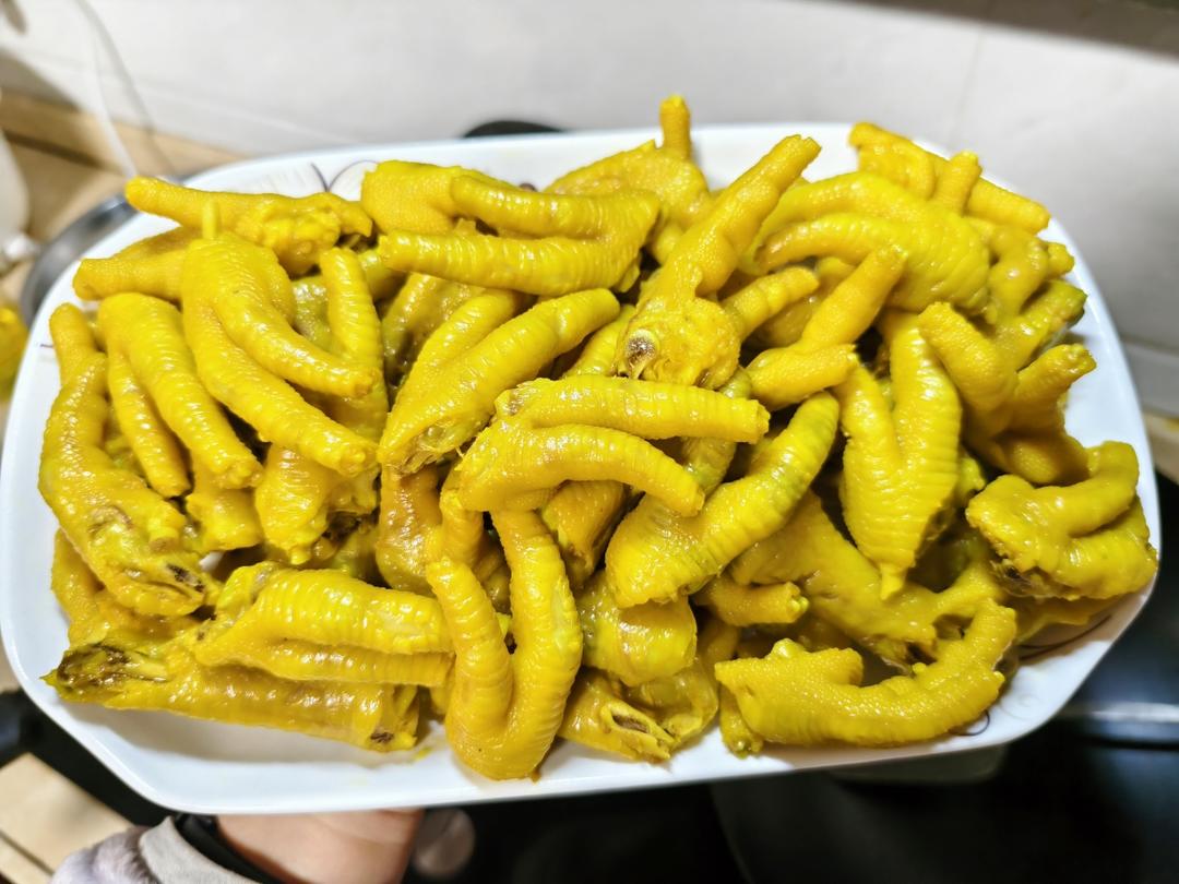 盐焗鸡爪(比外面卖的还好吃)